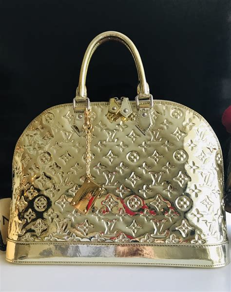 louis vuitton bag gold plate|louis vuitton shoulder bag price.